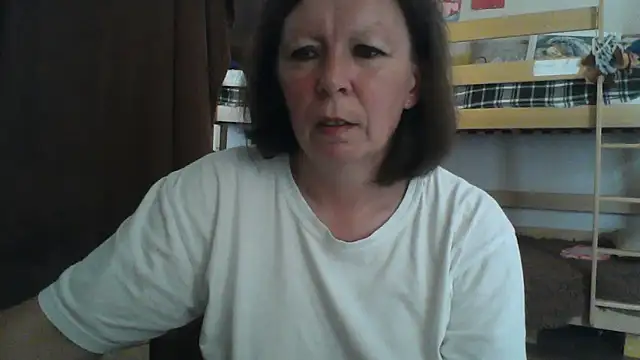 Snapshot of Schastlivaya43 chatting on June 11, 2026, 8:00 am Schastlivaya43 online show from June 11, 2026, 8:00 am
