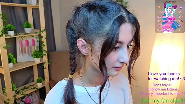 Snapshot of JasminKitany chatting on June 17, 2026, 9:25 pm JasminKitany online show from June 17, 2026, 9:25 pm