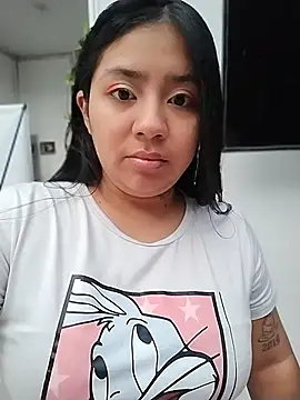 Snapshot of Amber_Herrera chatting on June 30, 2026, 12:27 pm Amber Herrera online show from June 30, 2026, 12:27 pm