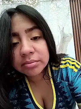Snapshot of Amber_Herrera chatting on June 15, 2026, 12:27 pm Amber Herrera online show from June 15, 2026, 12:27 pm