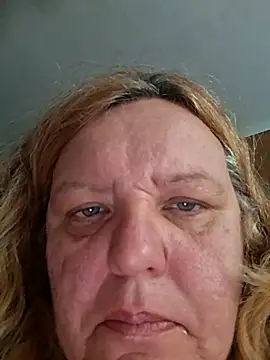 SonyaMarmeladx online show from July 8, 2026, 9:43 am