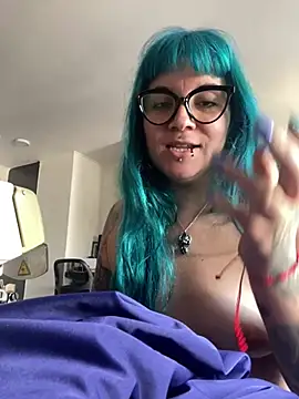 Snapshot of madammedalia chatting on June 18, 2026, 3:28 pm madammedalia online show from June 18, 2026, 3:28 pm