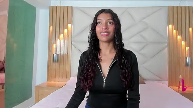 Aylin valerie online show from June 18, 2026, 7:30 pm