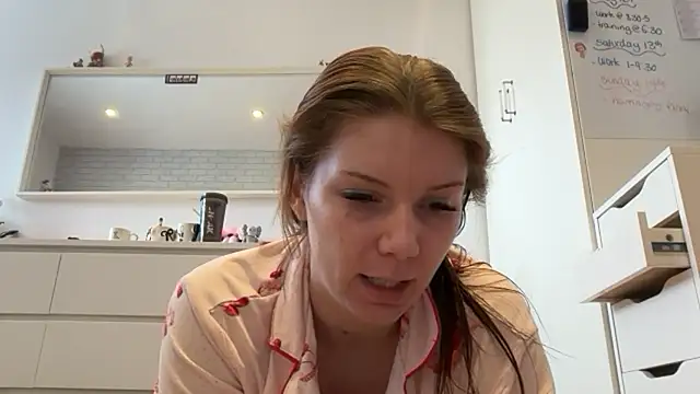 Snapshot of Melissamayy chatting on June 8, 2026, 12:06 pm Melissamayy online show from June 8, 2026, 12:06 pm