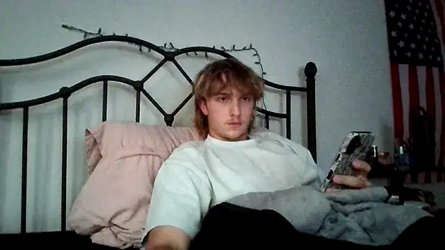 Snapshot of michaeljacobs12 chatting on June 5, 2026, 12:15 am michaeljacobs12 online show from June 5, 2026, 12:15 am