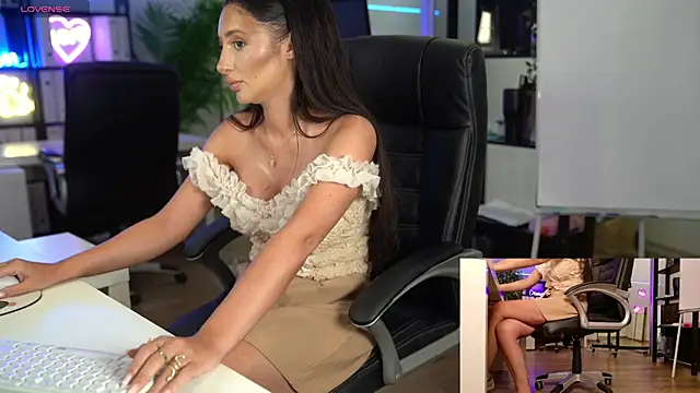BabesGoWild online show from July 1, 2026, 5:08 am