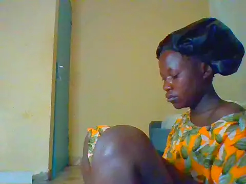 Snapshot of candycrusha chatting on July 9, 2026, 5:52 am candycrusha online show from July 9, 2026, 5:52 am