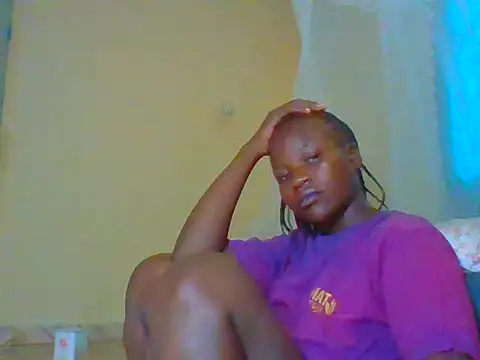 Snapshot of candycrusha chatting on June 14, 2026, 6:03 am candycrusha online show from June 14, 2026, 6:03 am