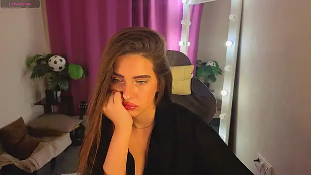 Bella  Kallen online show from June 29, 2026, 9:05 am