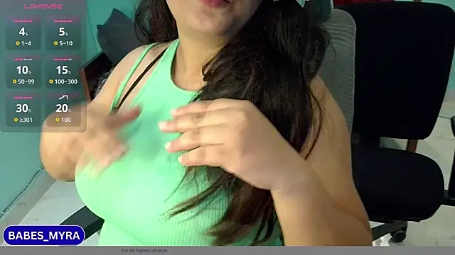 Snapshot of hey_rhea chatting on June 22, 2026, 5:21 pm hey rhea online show from June 22, 2026, 5:21 pm