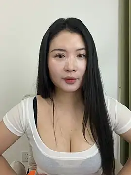 Snapshot of Doudou__520 chatting on July 14, 2026, 10:49 pm Doudou 520 online show from July 14, 2026, 10:49 pm