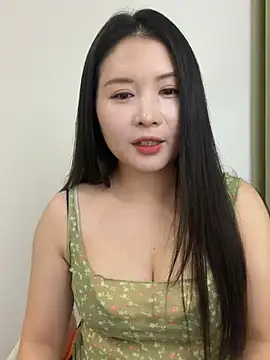 Snapshot of Doudou__520 chatting on July 15, 2026, 1:18 pm Doudou 520 online show from July 15, 2026, 1:18 pm