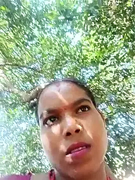 Snapshot of Nirmla_khan chatting on June 20, 2026, 3:55 am Nirmla khan online show from June 20, 2026, 3:55 am