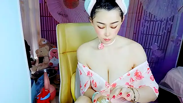 Duoduo-love online show from June 25, 2026, 2:42 am