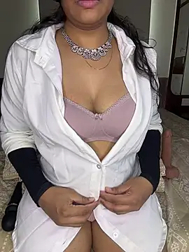 MysticAarohi online show from July 13, 2026, 6:02 am