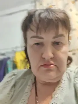 ErikaXShine online show from June 10, 2026, 6:42 pm