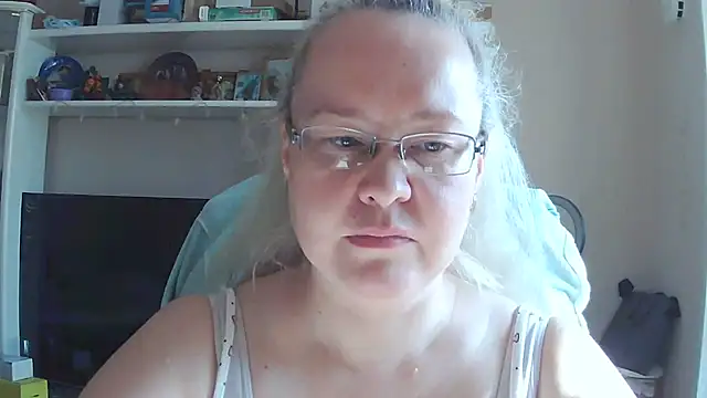 Viola27 online show from July 9, 2026, 2:12 am
