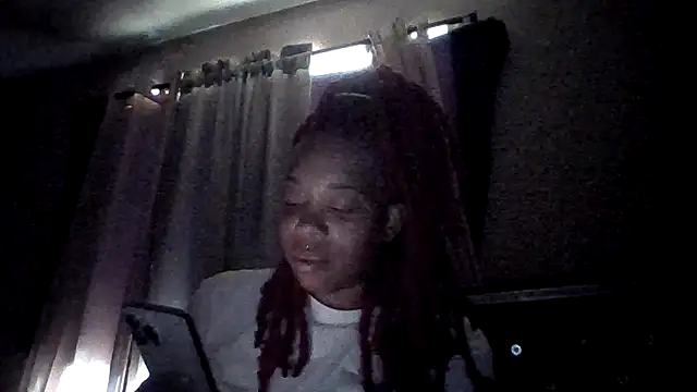 Snapshot of BoujieDee chatting on July 24, 2026, 6:37 pm BoujieDee online show from July 24, 2026, 6:37 pm