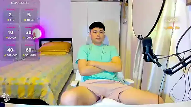 clarkdangerous online show from July 28, 2026, 12:40 am