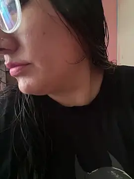 Snapshot of DirtyCerezita chatting on June 13, 2026, 7:34 pm DirtyCerezita online show from June 13, 2026, 7:34 pm