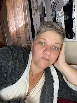 blueiceeyes online show from July 3, 2026, 7:48 am
