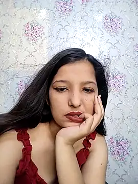Queen Rosyy online show from June 22, 2026, 4:09 am