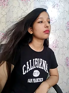 Queen Rosyy online show from June 25, 2026, 5:12 am
