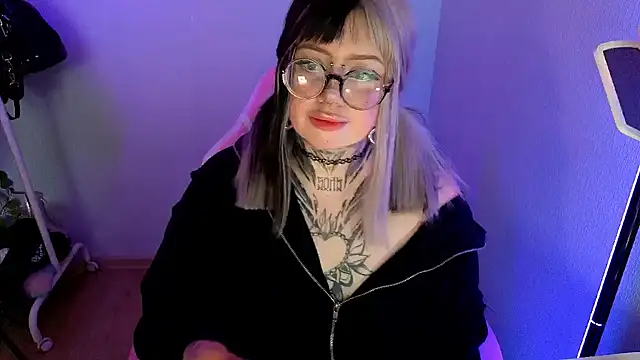 Chiibis online show from June 20, 2026, 2:33 pm