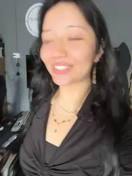 Snapshot of BarbieBonnet chatting on July 26, 2026, 7:32 pm BarbieBonnet online show from July 26, 2026, 7:32 pm