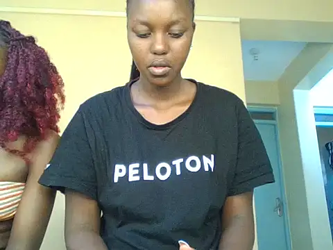 Legit Queenn online show from July 17, 2026, 2:36 pm