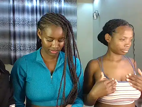 Prettygodess1 online show from June 13, 2026, 8:29 pm