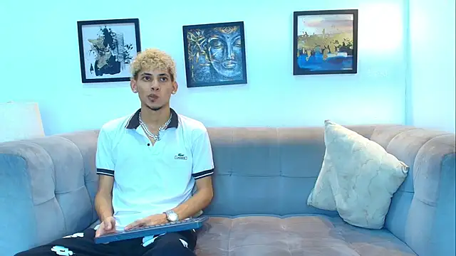 Hot skinny guys online show from July 25, 2026, 1:24 am