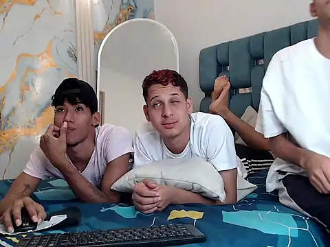 Snapshot of Thick_cock_guys chatting on June 8, 2026, 7:58 pm Thick cock guys online show from June 8, 2026, 7:58 pm