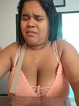 Snapshot of Emmavalenzuela chatting on June 10, 2026, 3:35 pm Emmavalenzuela online show from June 10, 2026, 3:35 pm