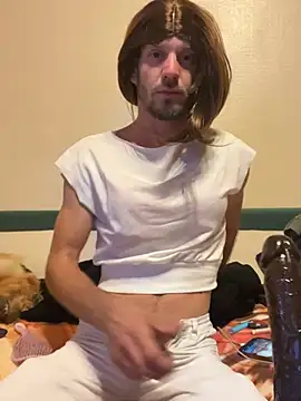 steph-travesti online show from June 19, 2026, 2:28 am