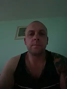 Snapshot of Agrus90 chatting on June 9, 2026, 7:15 pm Agrus90 online show from June 9, 2026, 7:15 pm