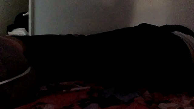 Snapshot of Couple_F32-M27 chatting on July 9, 2026, 6:36 am Couple F32-M27 online show from July 9, 2026, 6:36 am