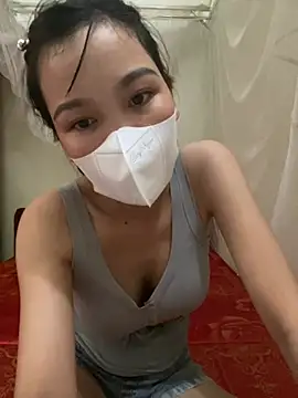 Snapshot of -Thuylove- chatting on June 28, 2026, 6:52 am -Thuylove- online show from June 28, 2026, 6:52 am