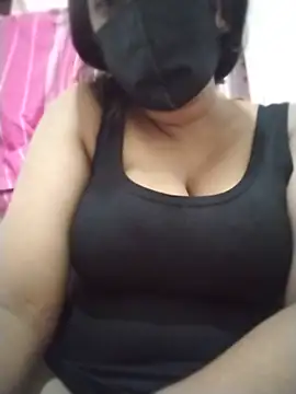 Snapshot of darkrlips chatting on July 22, 2026, 2:57 am darkrlips online show from July 22, 2026, 2:57 am