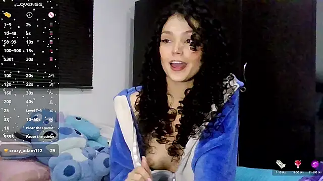 Snapshot of Diamond_Curls chatting on June 30, 2026, 3:56 pm Diamond Curls online show from June 30, 2026, 3:56 pm
