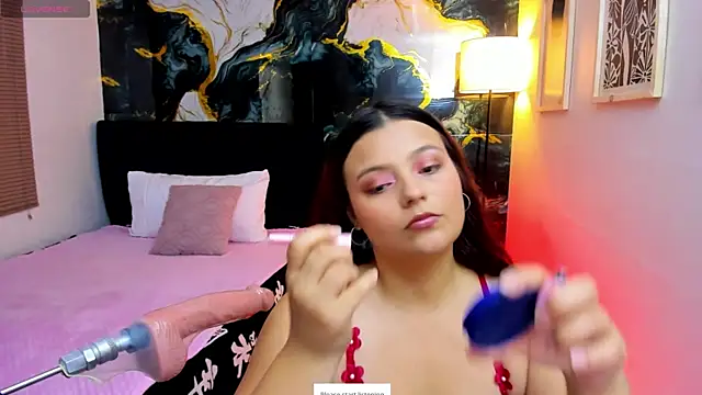 Snapshot of Miss_Kloee chatting on July 23, 2026, 8:05 pm Miss Kloee online show from July 23, 2026, 8:05 pm