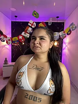 TifanyRoseX online show from July 9, 2026, 7:02 pm