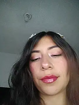 Snapshot of Cali99ope chatting on June 17, 2026, 11:14 pm Cali99ope online show from June 17, 2026, 11:14 pm