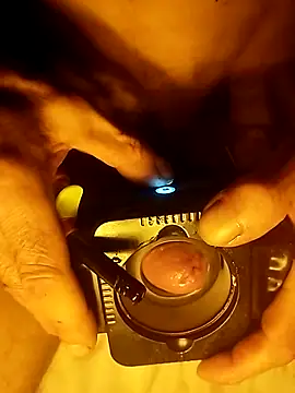 Rek2023 online show from November 13, 2025, 4:49 am