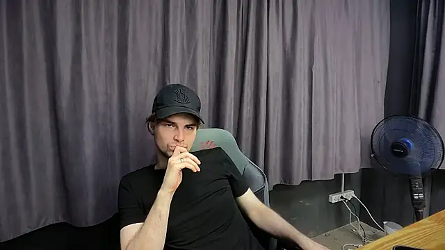 matthewglitch online show from June 11, 2026, 7:38 am