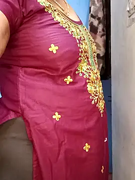 Snapshot of tamil_sarah chatting on July 16, 2026, 6:10 am tamil sarah online show from July 16, 2026, 6:10 am