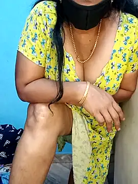 Snapshot of tamil_sarah chatting on July 16, 2026, 7:00 pm tamil sarah online show from July 16, 2026, 7:00 pm
