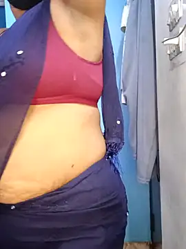 Snapshot of tamil_sarah chatting on June 24, 2026, 2:21 am tamil sarah online show from June 24, 2026, 2:21 am
