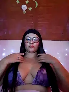 litle hot online show from June 16, 2026, 10:32 pm