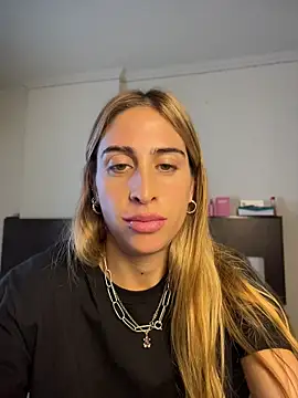 Snapshot of NicoleWilder chatting on July 23, 2026, 4:58 pm NicoleWilder online show from July 23, 2026, 4:58 pm